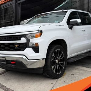 Chevrolet Silverado Wt Doble Cabina V8 4x4 2023